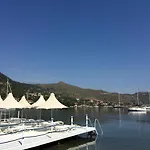 Beyaz Iskele & Restaurant ホテル 5*