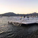 Beyaz Iskele & Restaurant ホテル セリミエ