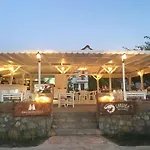 Beyaz Iskele & Restaurant ホテル セリミエ