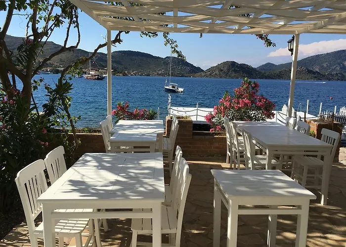 Beyaz Iskele & Restaurant Selimiye (Aegean)