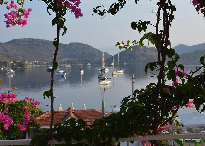 Отель Beyaz Iskele & Restaurant 5*