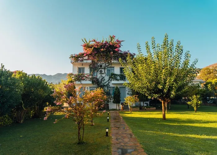 Beyaz Iskele & Restaurant Отель Селемие