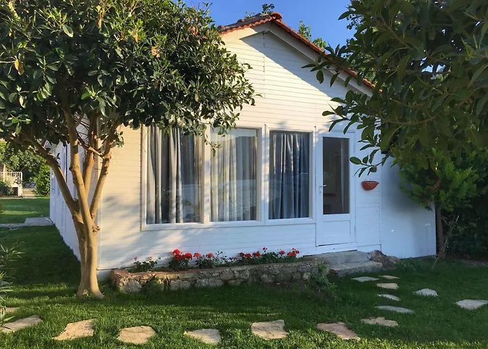 Отель Beyaz Iskele & Restaurant