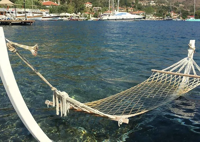 Beyaz Iskele & Restaurant Отель Селемие