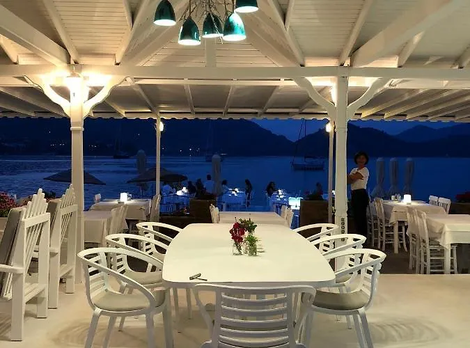 Отель Beyaz Iskele & Restaurant 5*